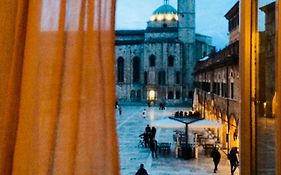 Residenza Dei Capitani - Piazza Del Popolo